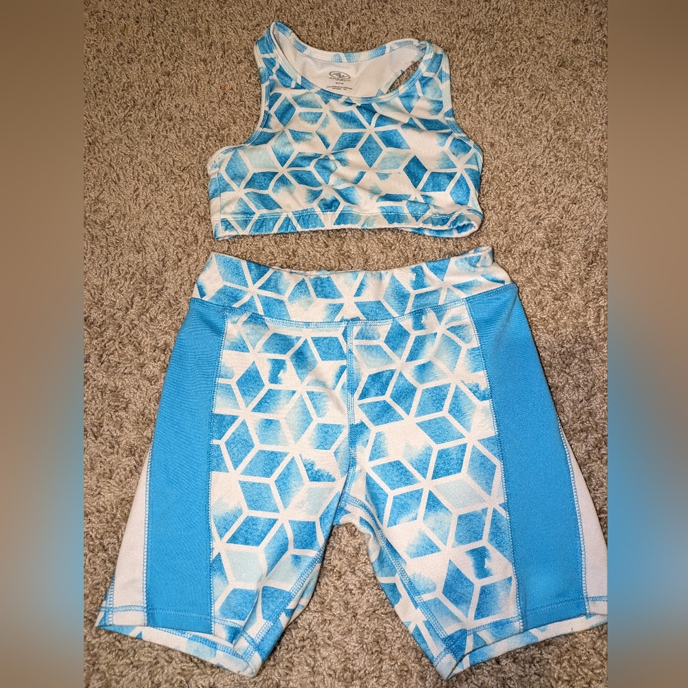 Athletic Set Girls Size Medium 7/8 EUC